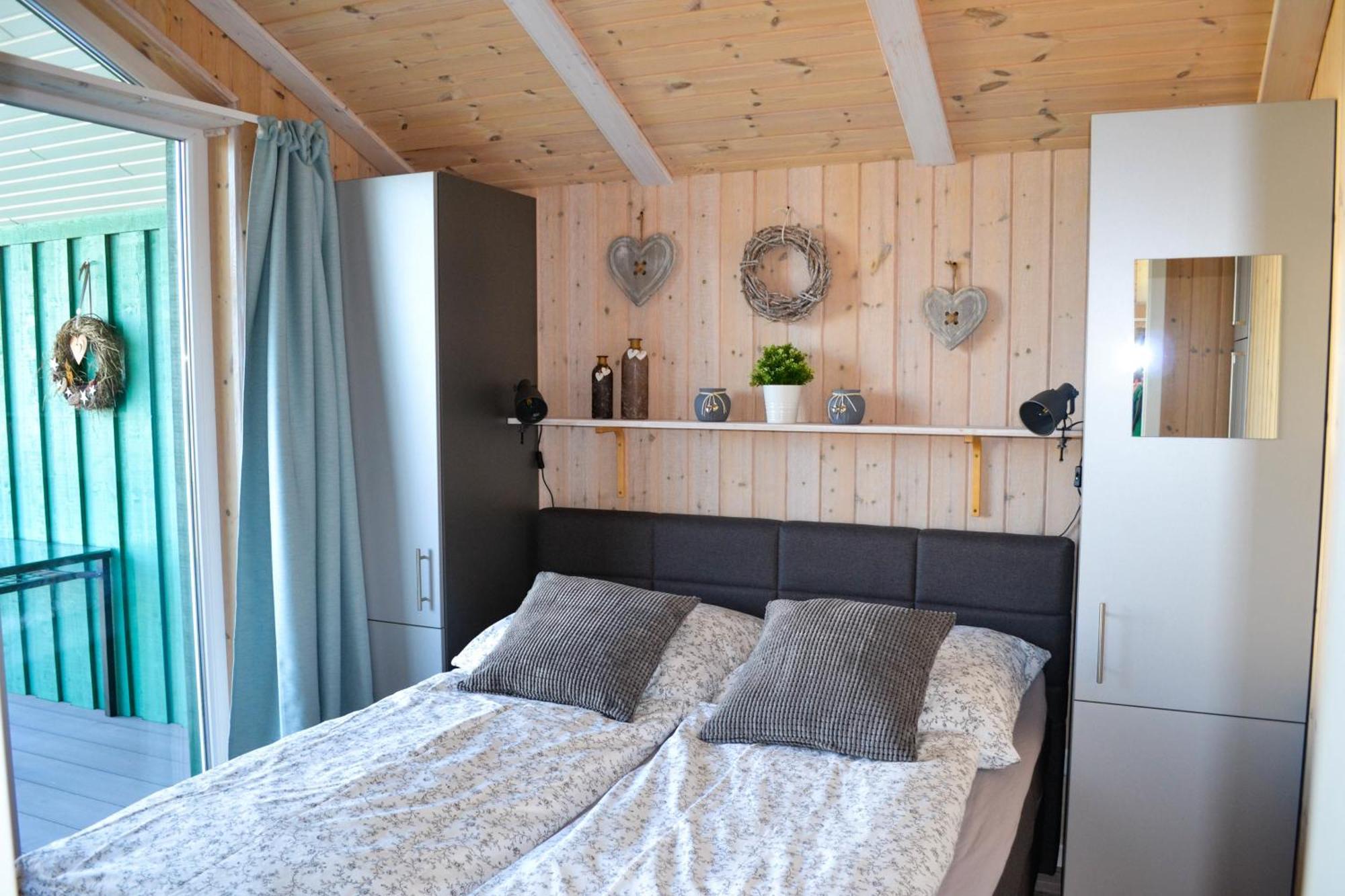 Ferienhaus "Deichglueck" Direkt An Der Nordsee Wesselburenerkoog Zewnętrze zdjęcie